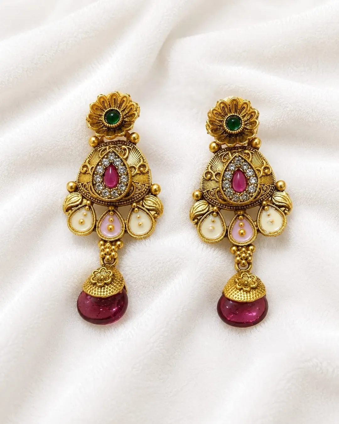 GOLD PLATED STUD EARRING
