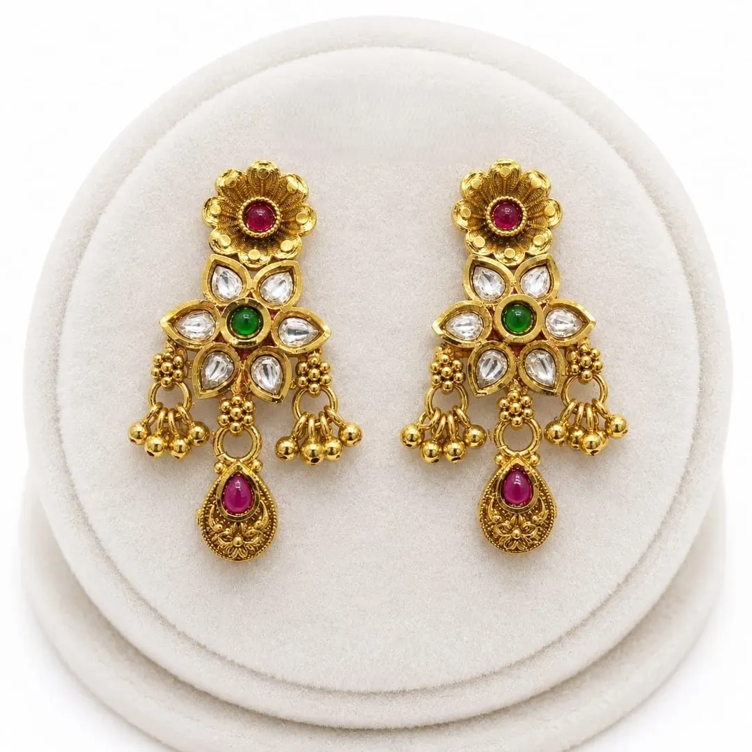 TRADITIONAL GOLD TONE KUNDAN CHANDELIER EARRING