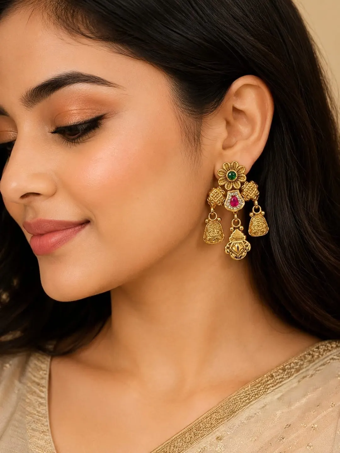 GOLD TONE FLORAL CHANDELIER EARRING