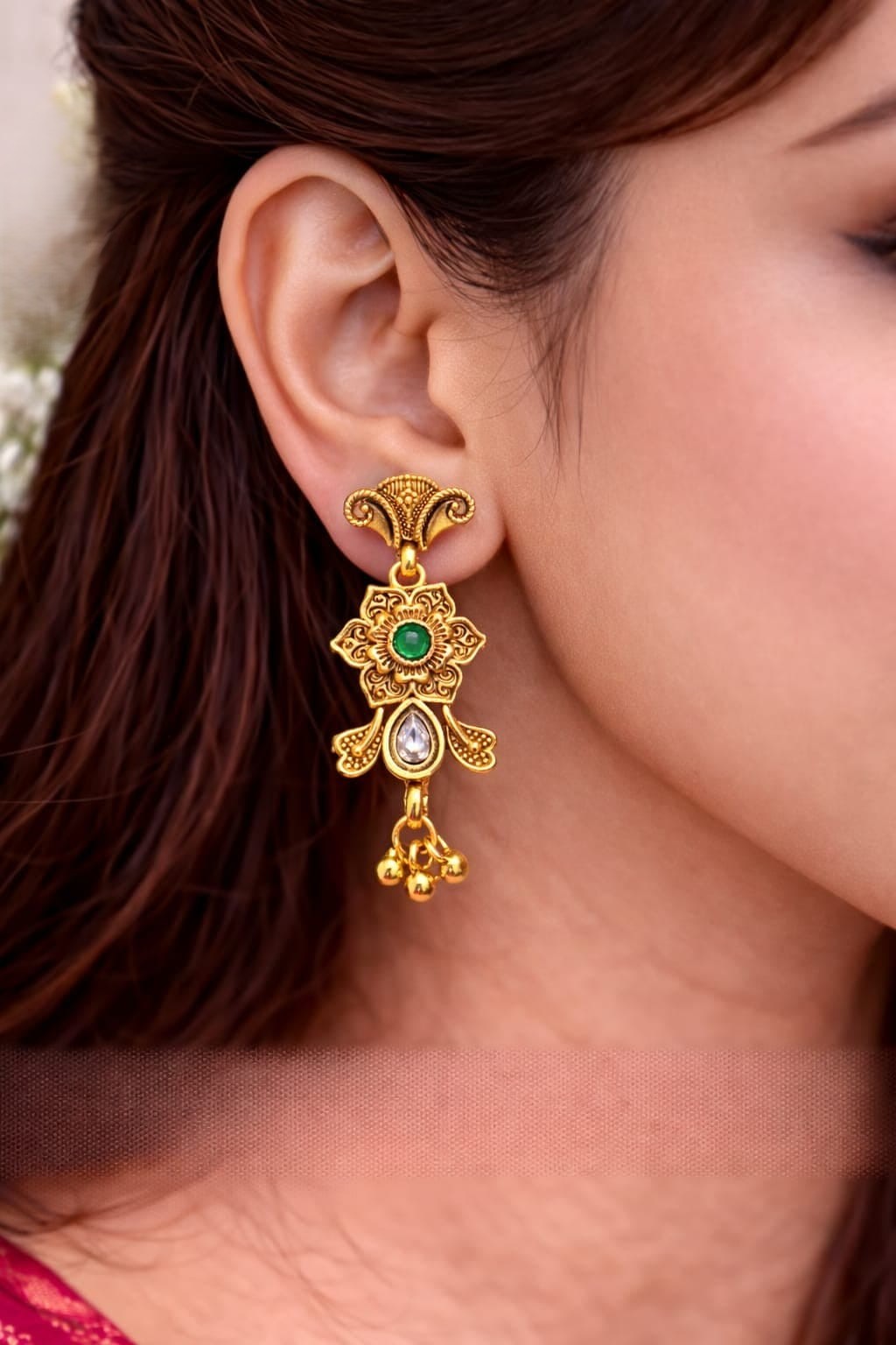 ANTIQUE GOLD TONED FLORAL DROP EARRING