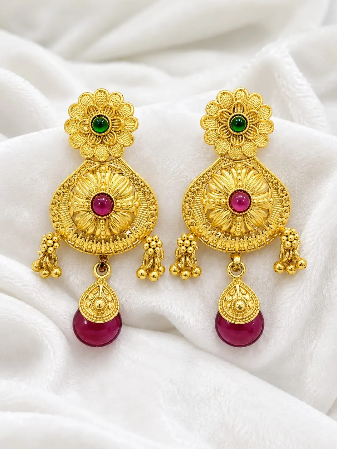 GOLD TONED FLORAL CHANDBALI EARRING
