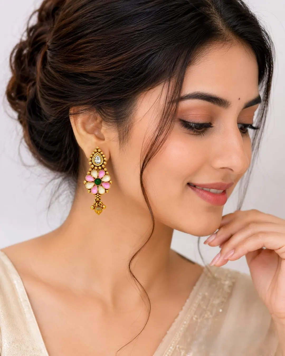 ANTIQUE GOLD FLORAL DROP EARRING