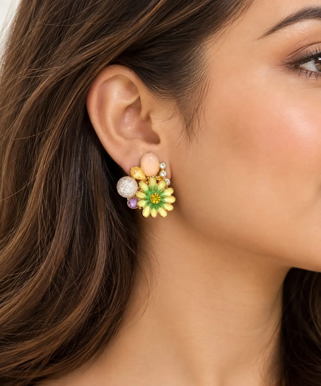 ELEGANT ENAMEL FLOWER & RHINSTONE STUD EARRINGS 