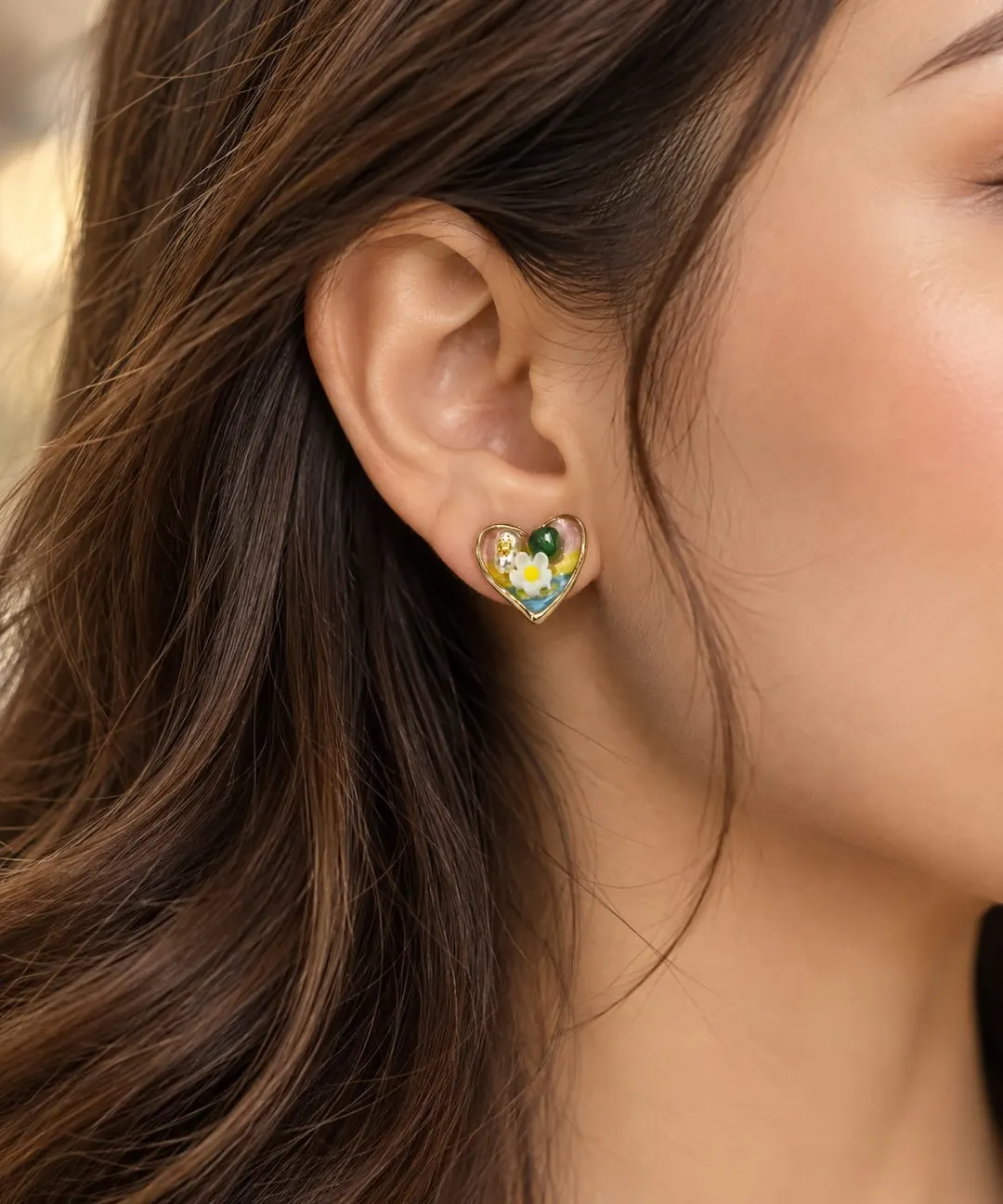 HEART-SHAPED RESIN FLOWER STUD EARRINGS