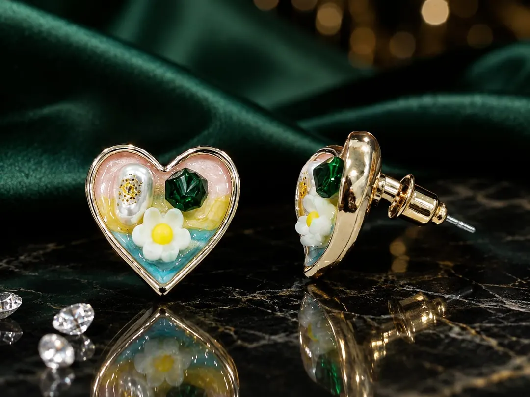 HEART-SHAPED RESIN FLOWER STUD EARRINGS
