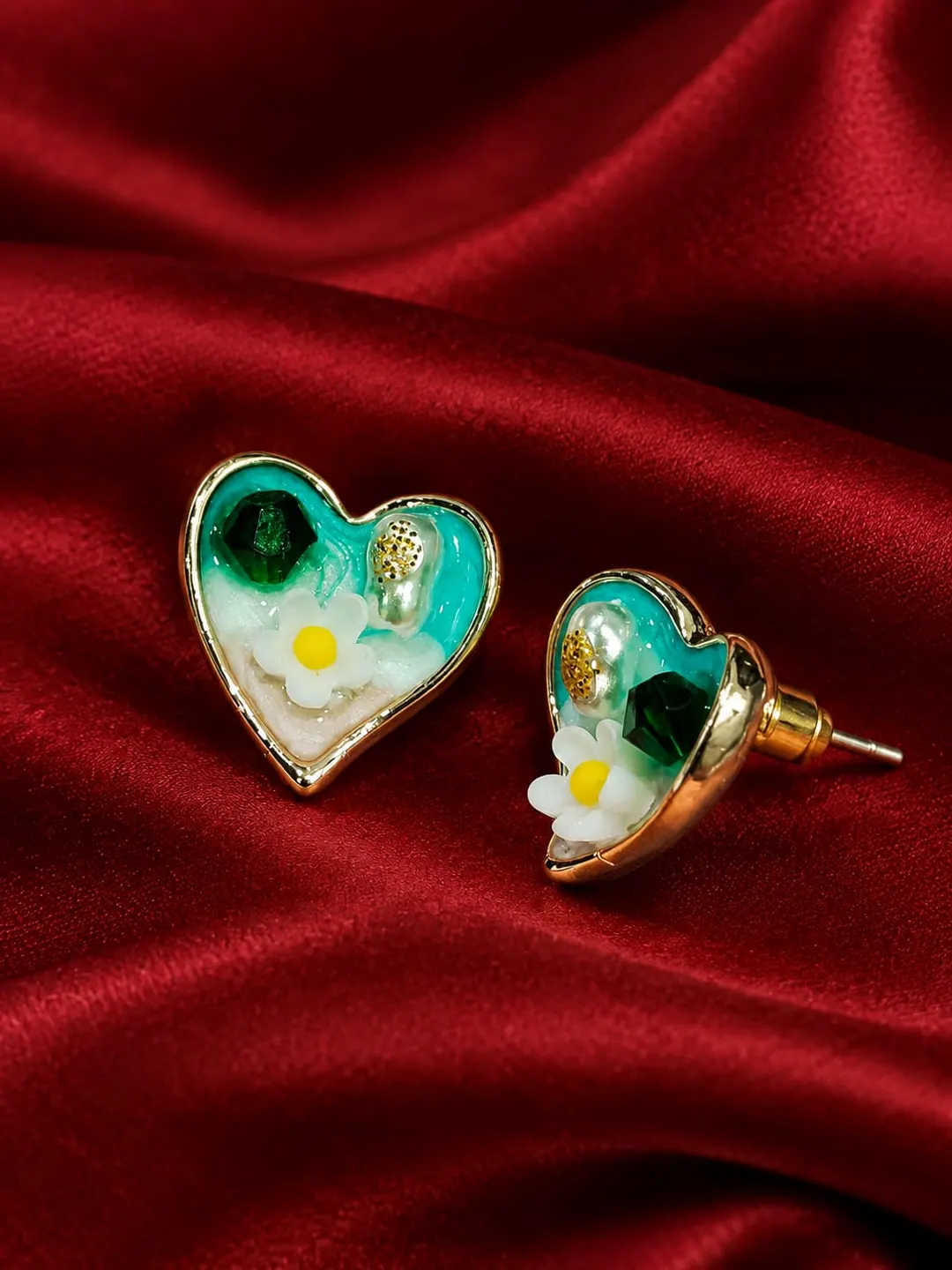 HEART RESIN STUD FLORAL & GOLD PALTED EARRINGS