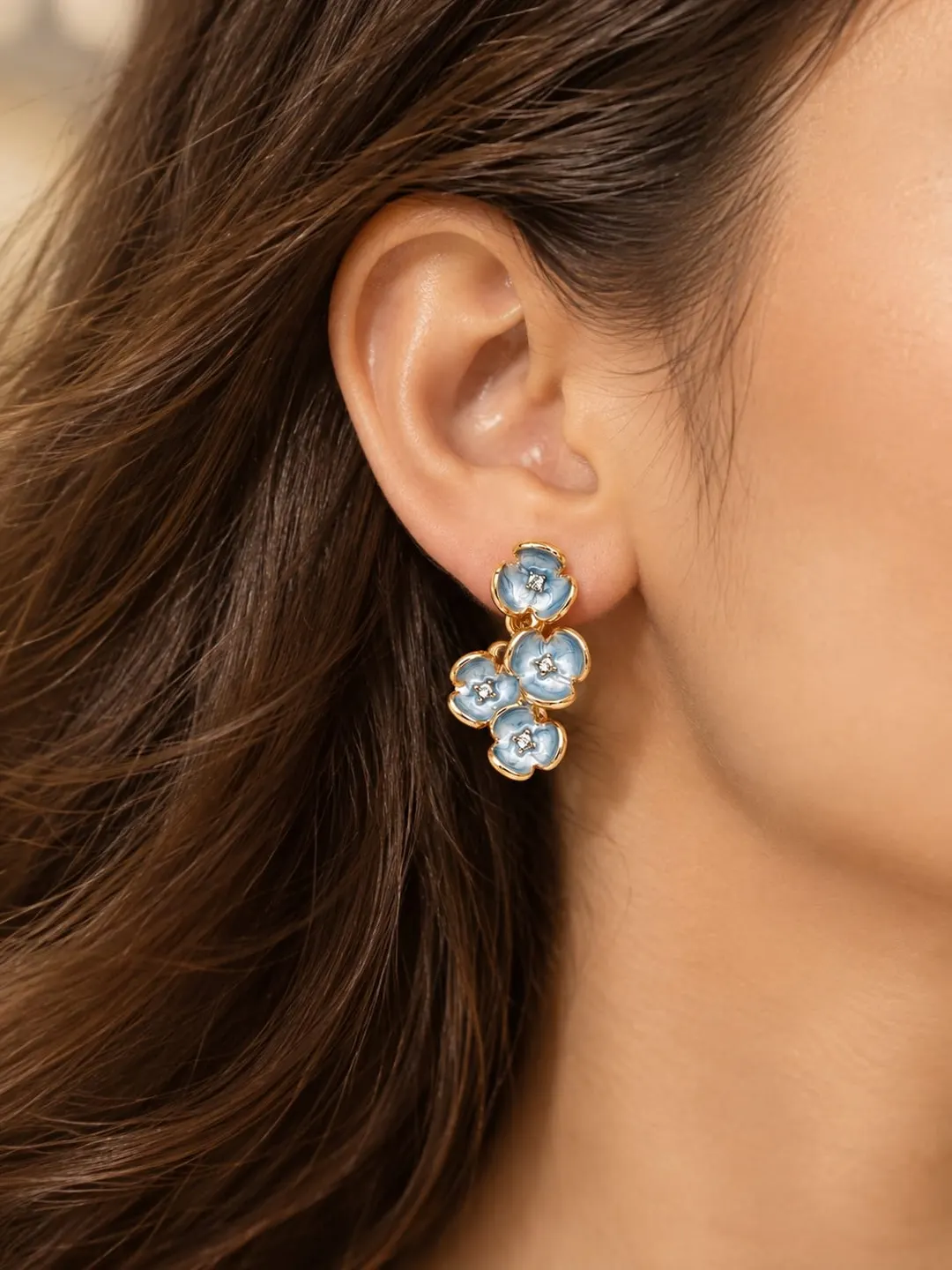 LIGHT BLUE FLOWER CLUSTER DANGLE EARRING 