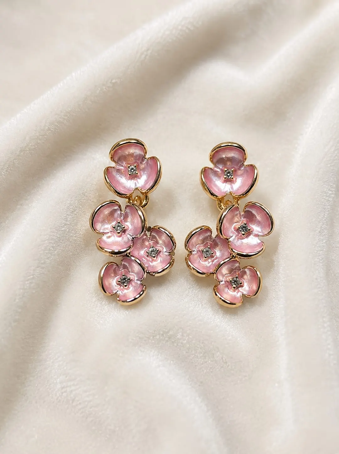 SOFT PINK BLOSSOM ENAMEL EARRING 