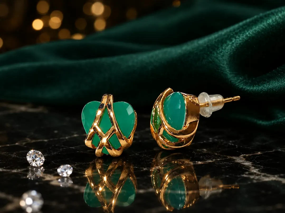 ELEGANT GEOMETRIC BLUE HEART EARRING 