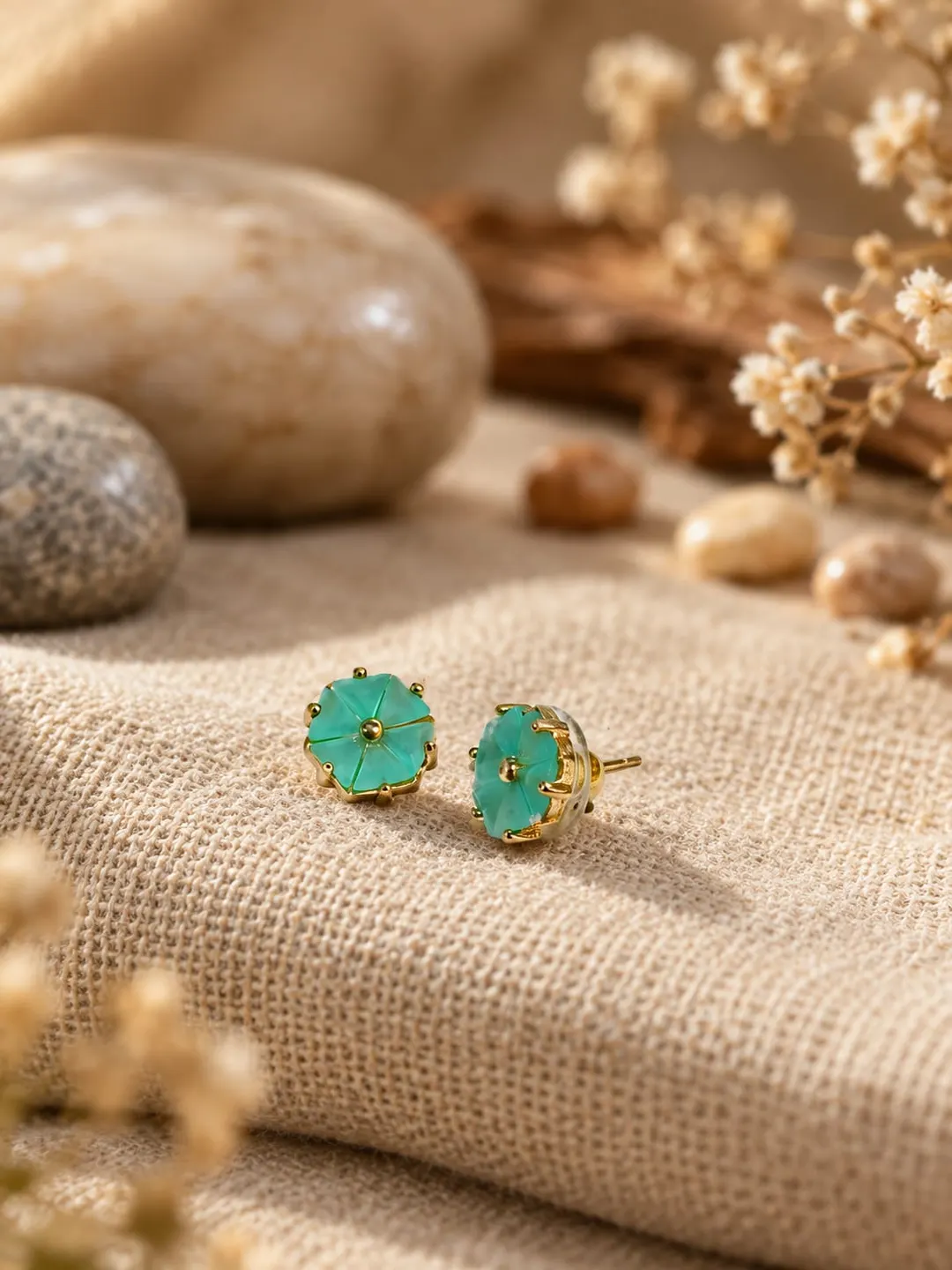GOLD-TONE GEOMETRIC FLOWER DESIGN FASHION EARRINGS