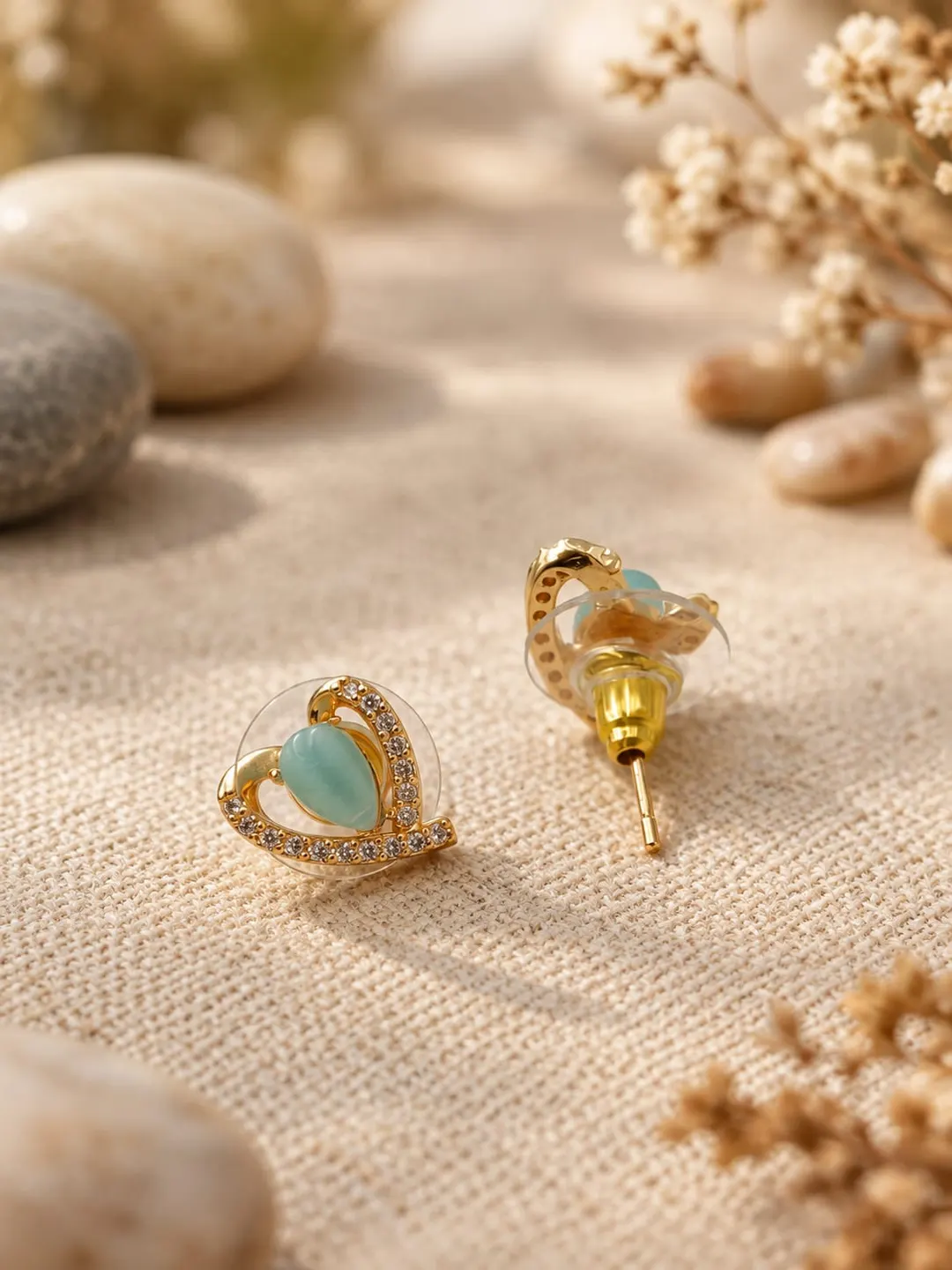 HEART SHAPED RHINESTONE EARRINGS