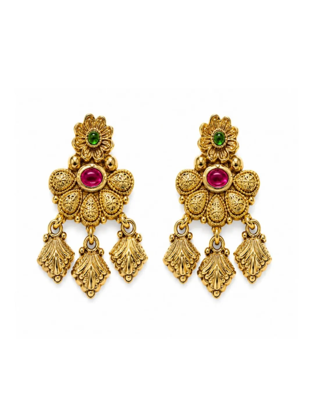 TRADITIONAL GOLD TONE CHANDELIER EARRING