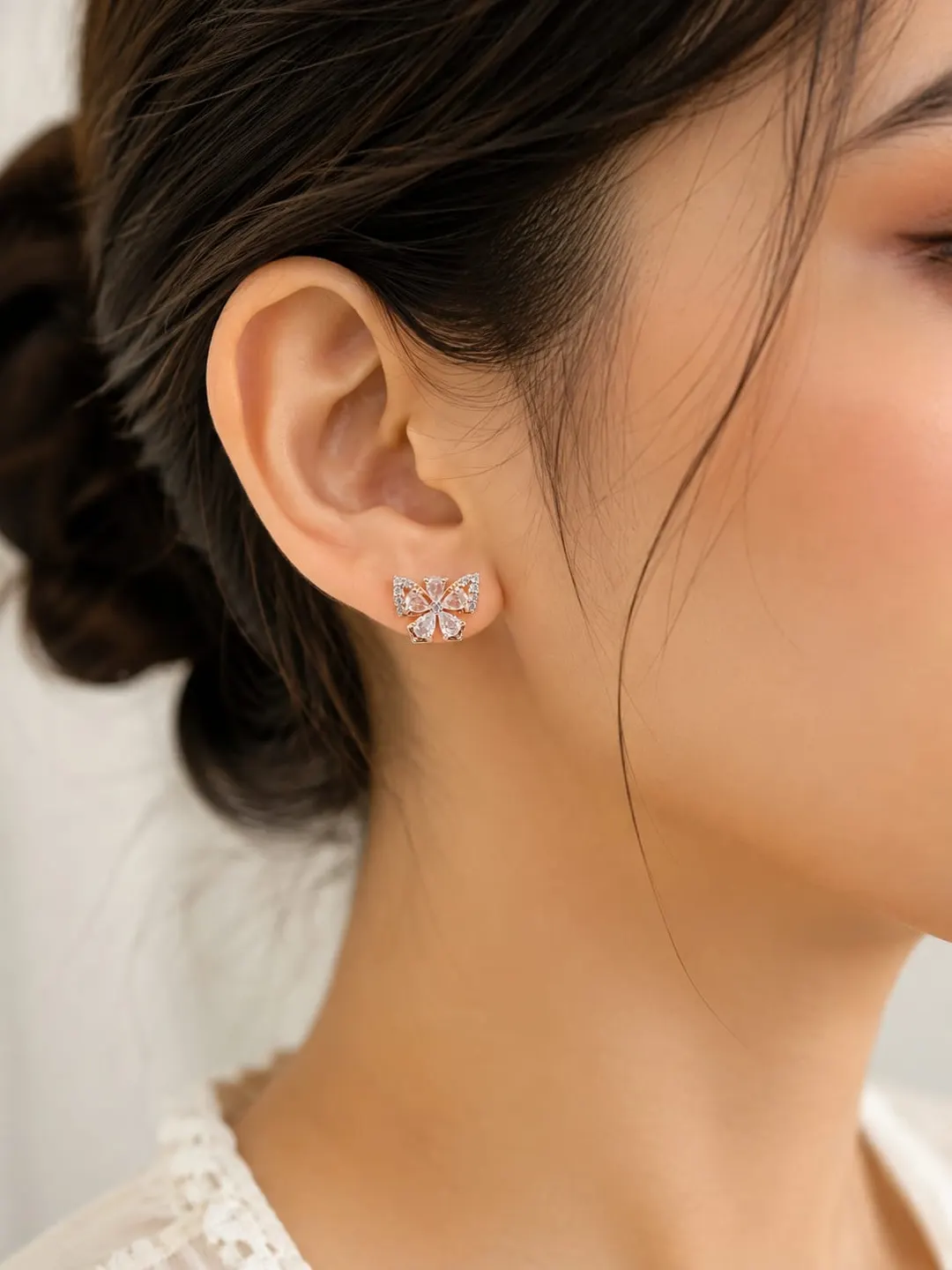 ROSE GOLD BUTTERFLY STUD EARRING