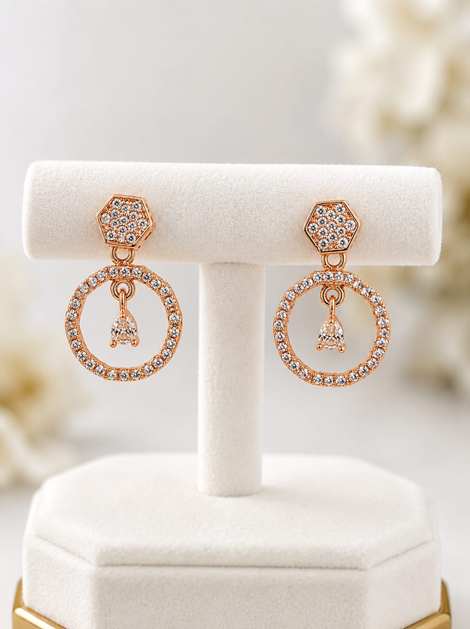 ELEGANT CRYSTAL CIRCLE DROP EARRING
