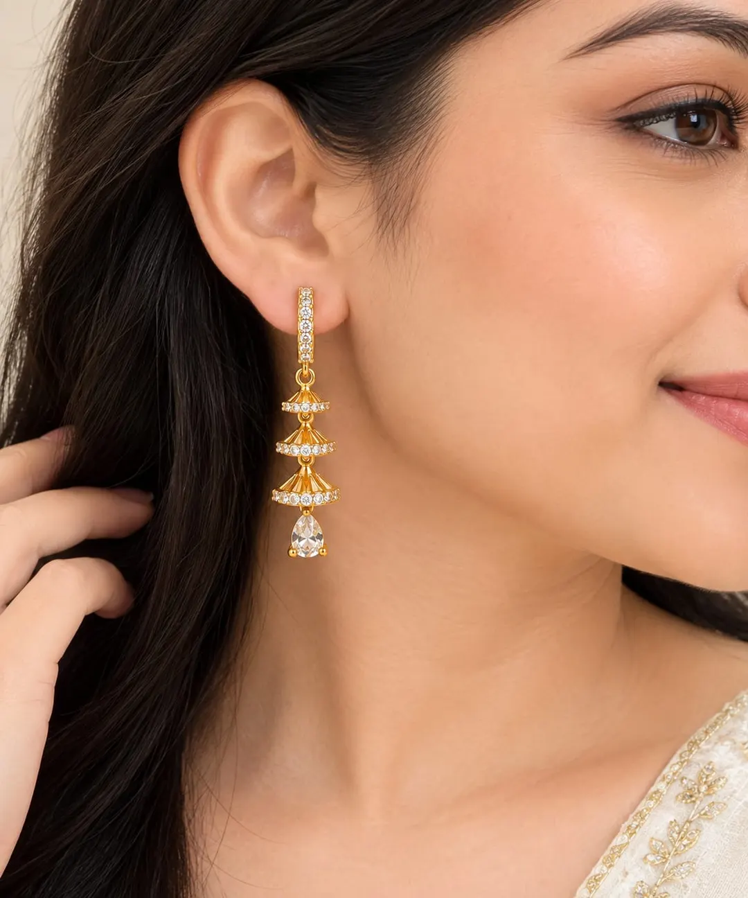 GOLD PLATED MULTI-TIER PYRAMID DANGLE EARRING