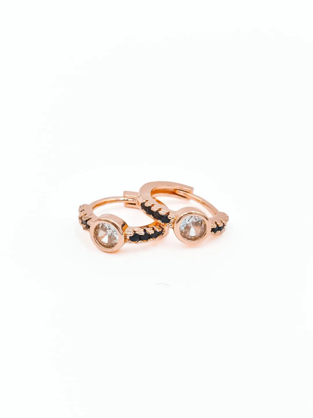 ROSE GOLD DAINTY HUGGIE EARRING 