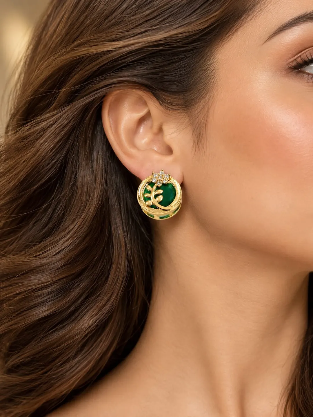 GOLD -PLATED EMERALD GREEN LEAF & FLOWER STUD EARRING 