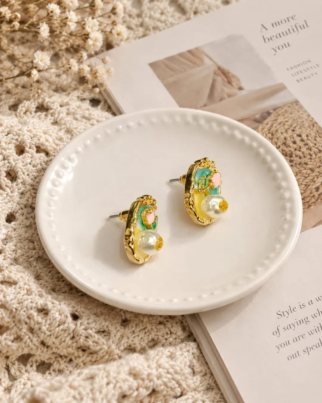 RETRO PASTEL ENAMEL FLOWER & PEARL SHIELD STUD EARRING- GOLD PLATED