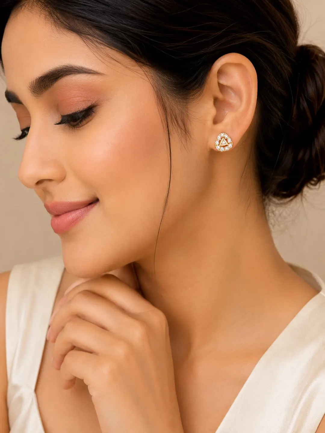 GOLDEN CRYSTAL TRIANGLE CLUSTER STUD EARRINGS