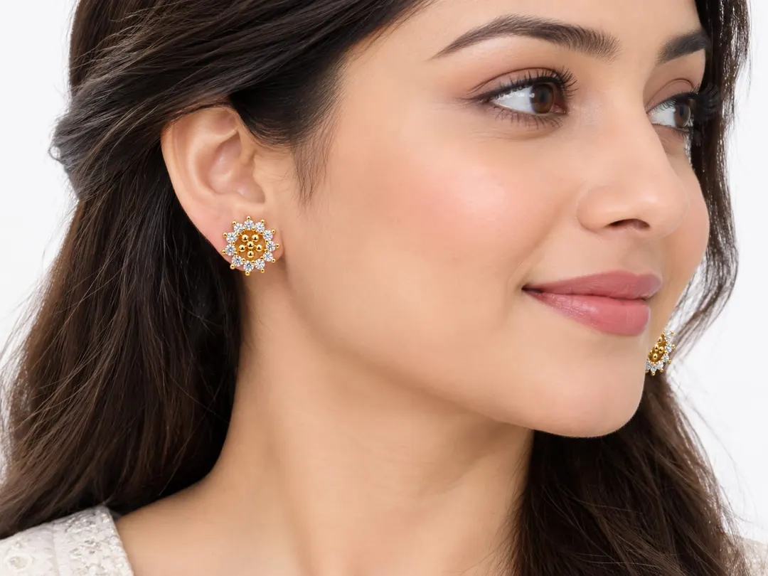 GOLDEN FLORAL HALO STUD EARRINGS