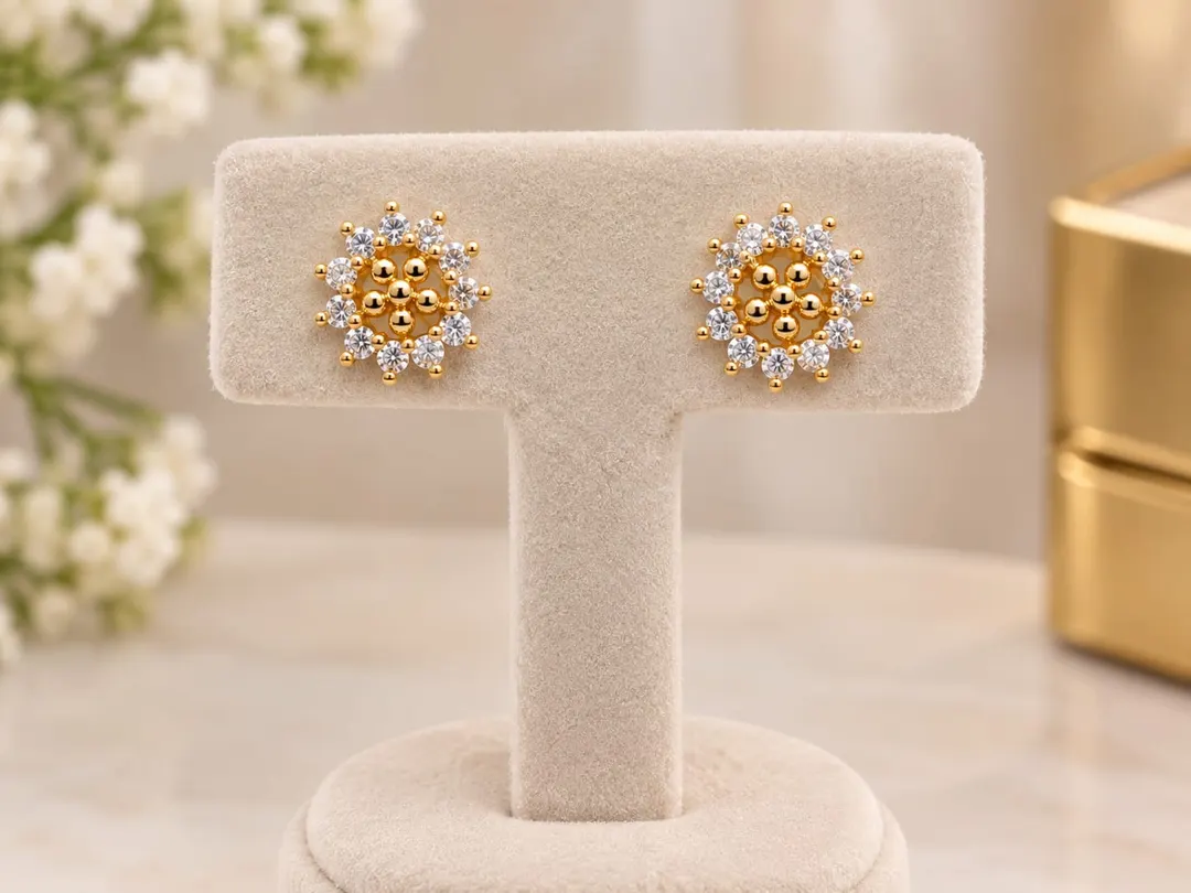 GOLDEN FLORAL HALO STUD EARRINGS