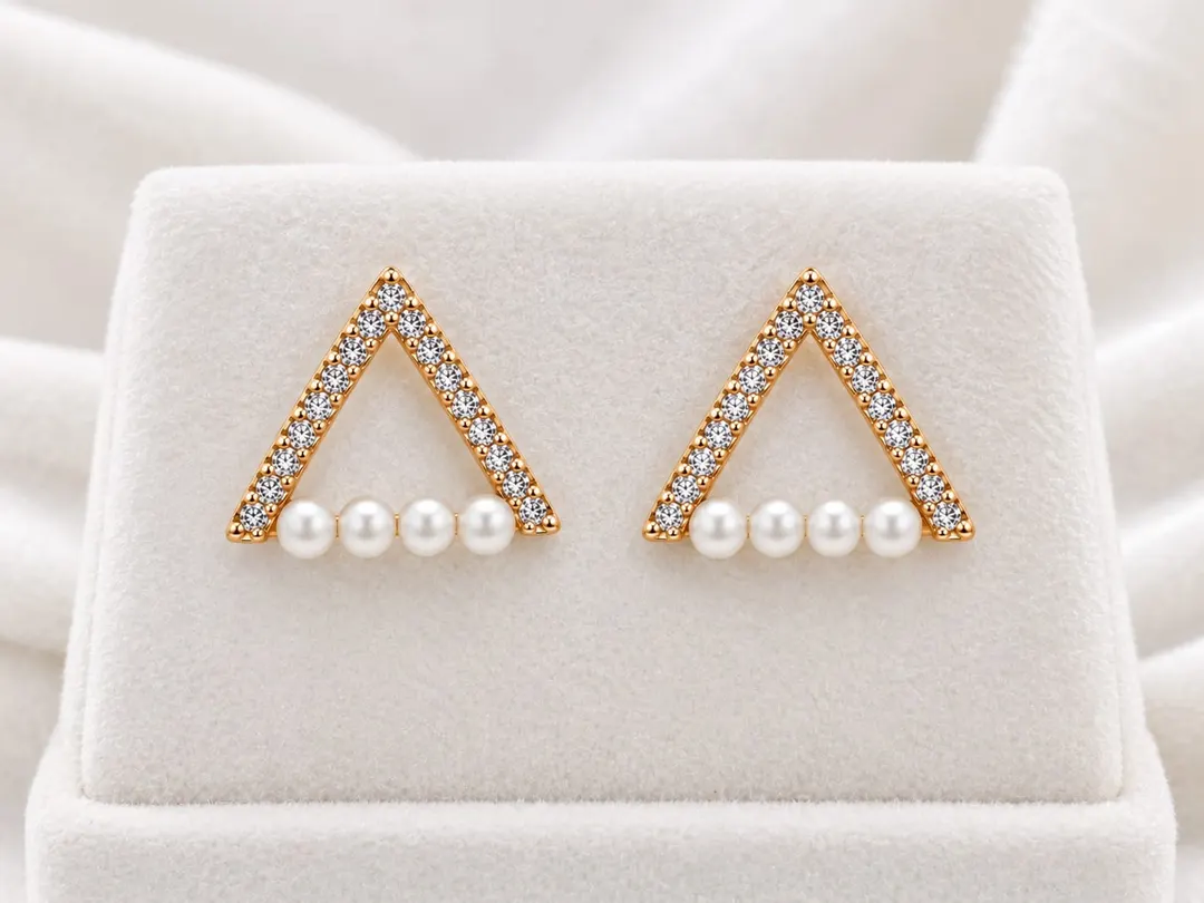 GOLD-TONE TRIANGLE PEARL & CRYSTAL STUD EARRINGS