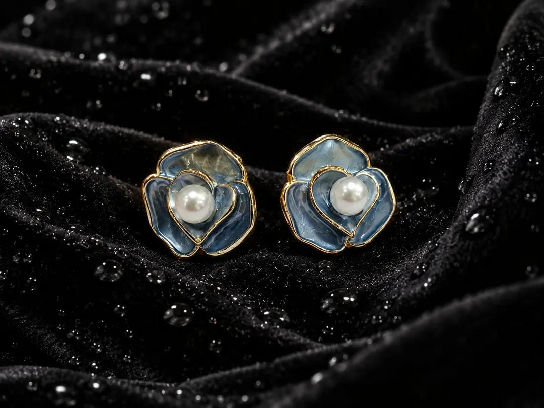BLUE ENAMEL FLOWER PEARL EARRINGS