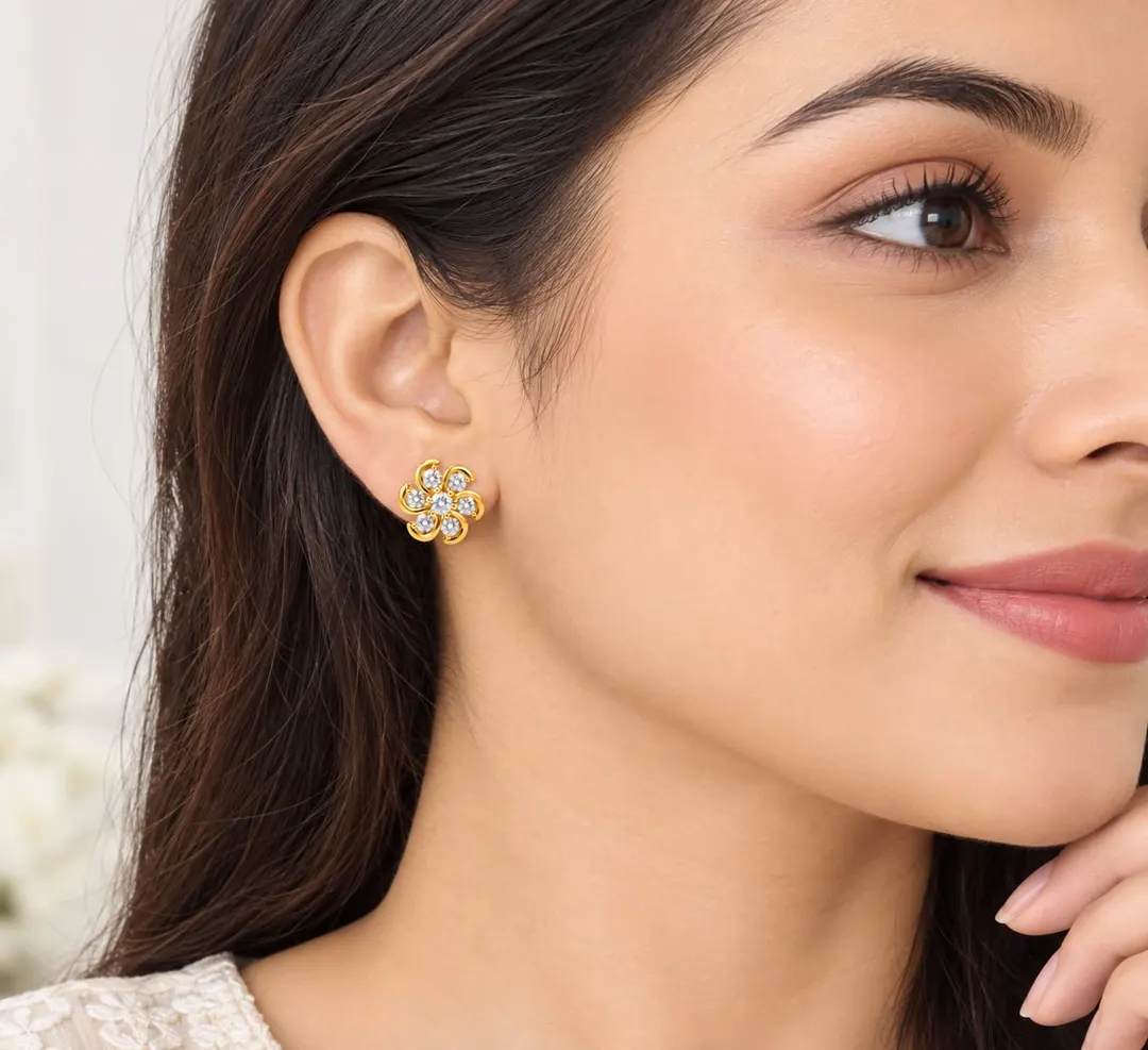 GOLD-TONE FLORAL CLUSTER STUD EARRINGS