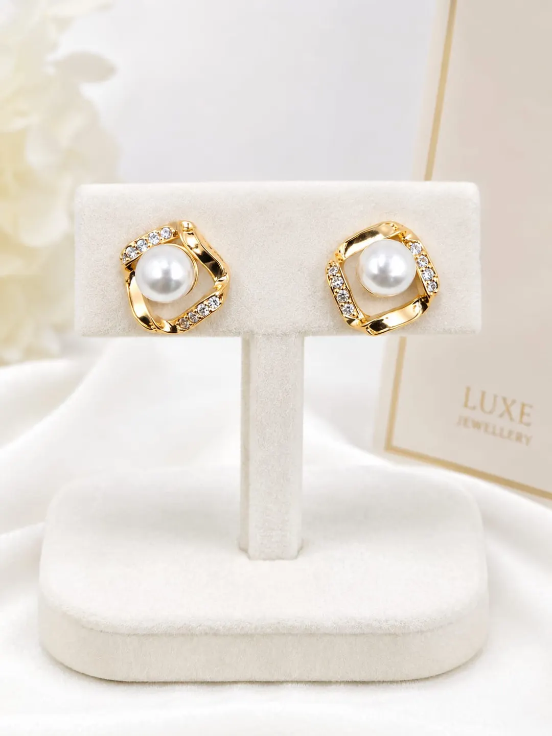 PEARL HALO LUXE STUD EARRINGS