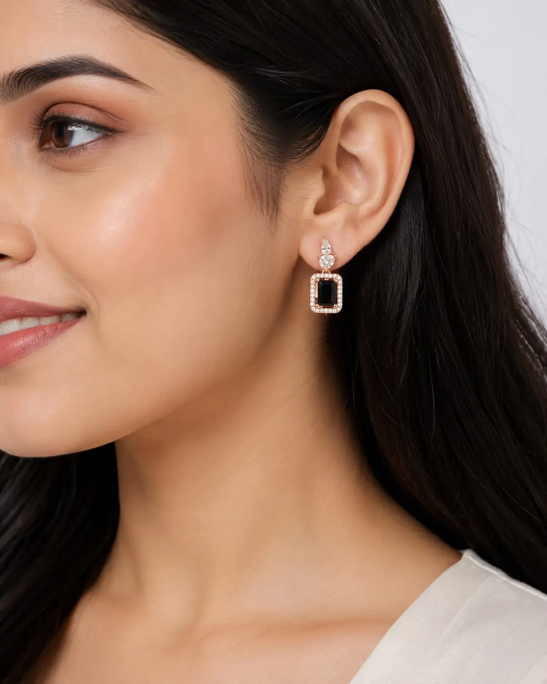 NOIR LUXE SQUARE DROP EARRINGS