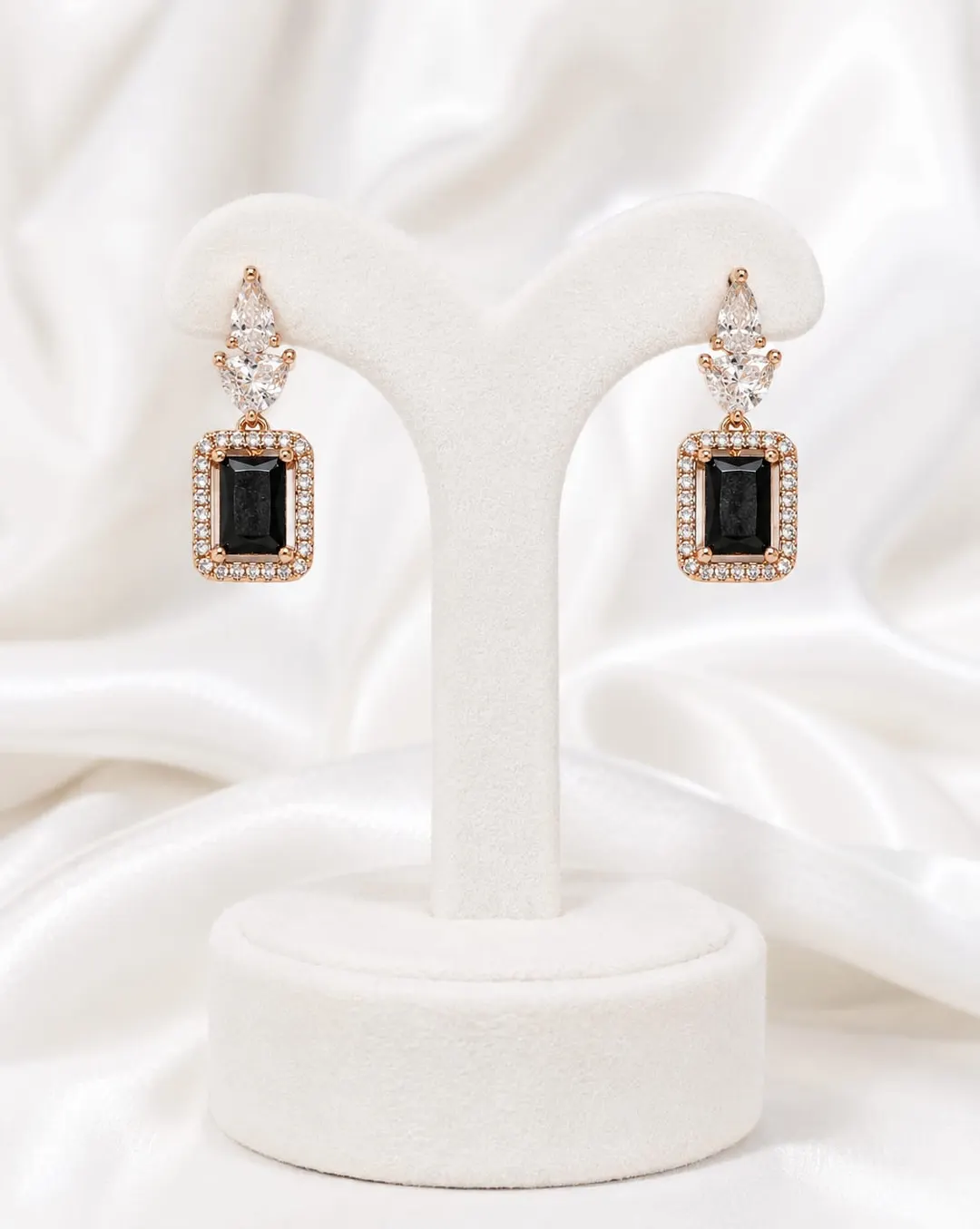 NOIR LUXE SQUARE DROP EARRINGS