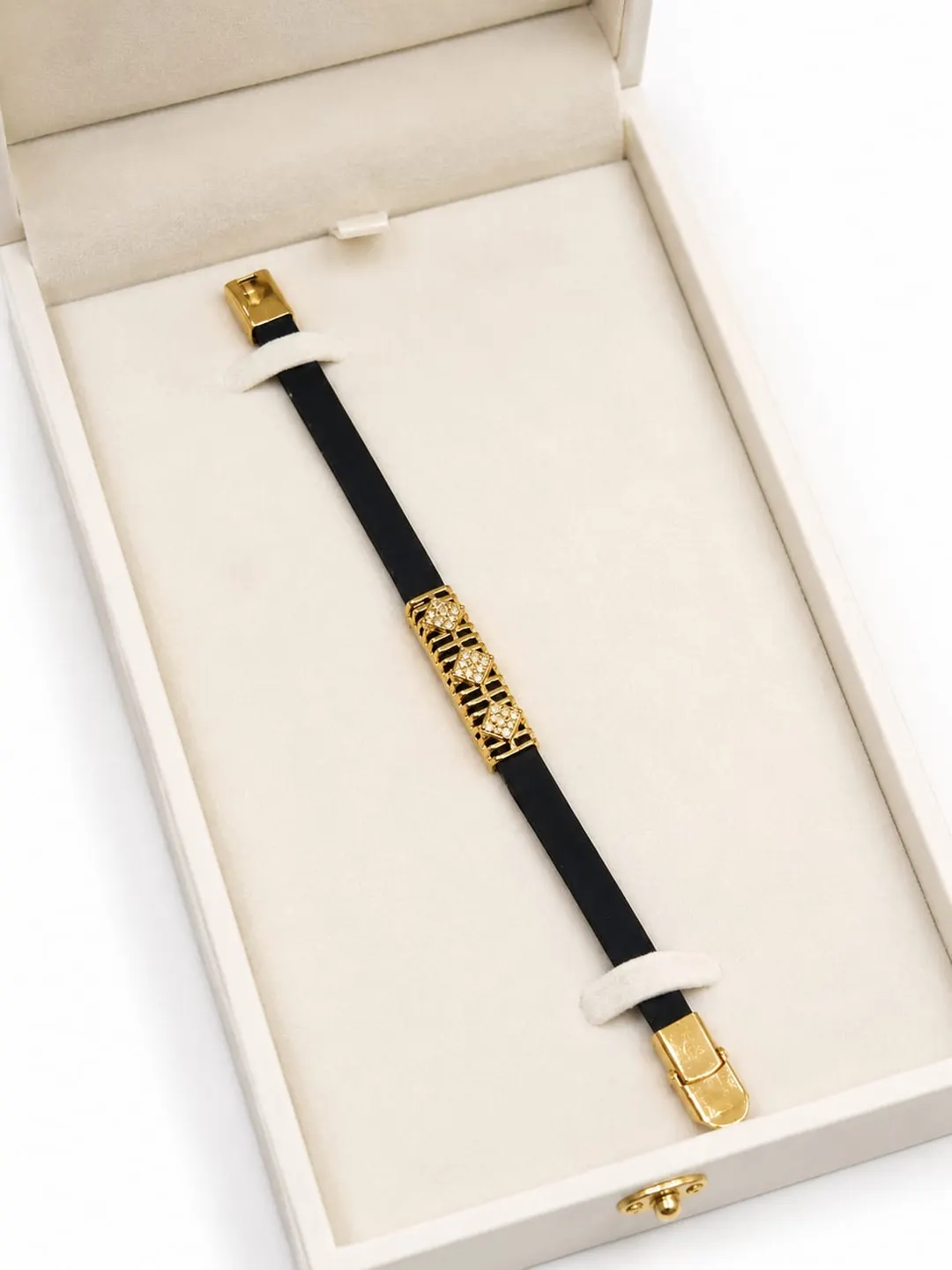 BLACK AND GOLD BEADED BRACELET