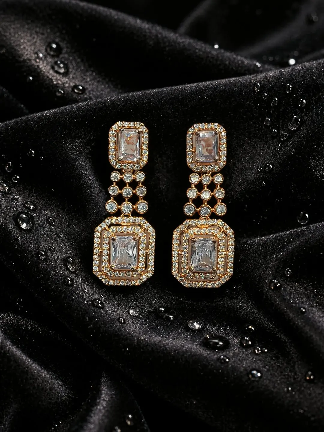 ELEGANT EMERALD-CUT CRYSTAL DOUBLE DROP EARRING