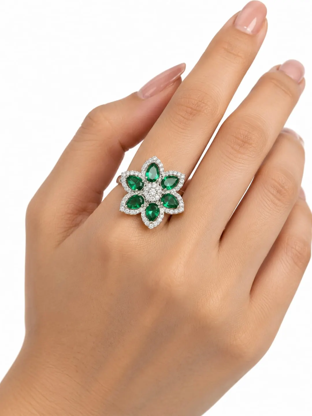 GREEN EMERALD FLOWER RING.