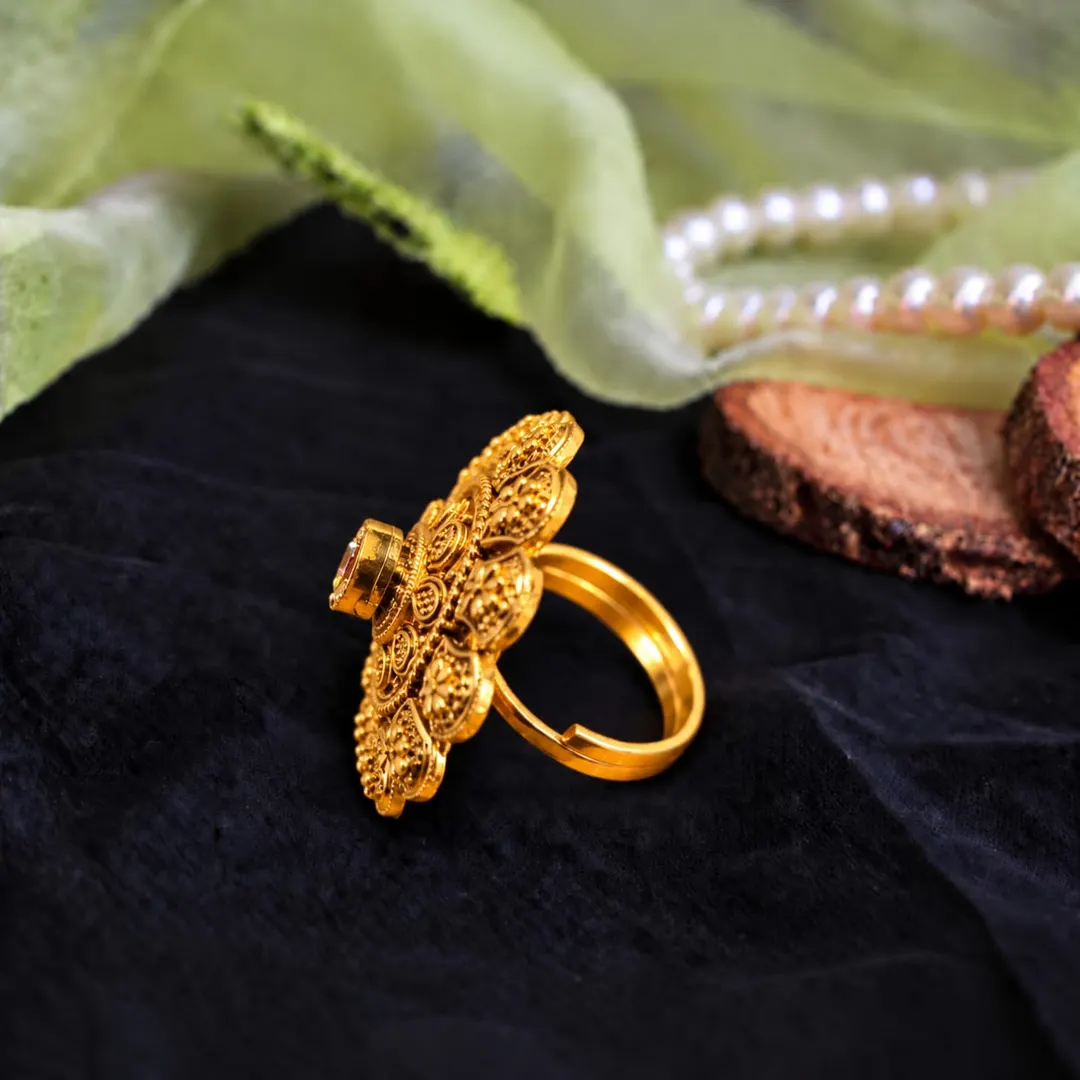 ANTIQUE RUBY KUNDAN BLOOM RING