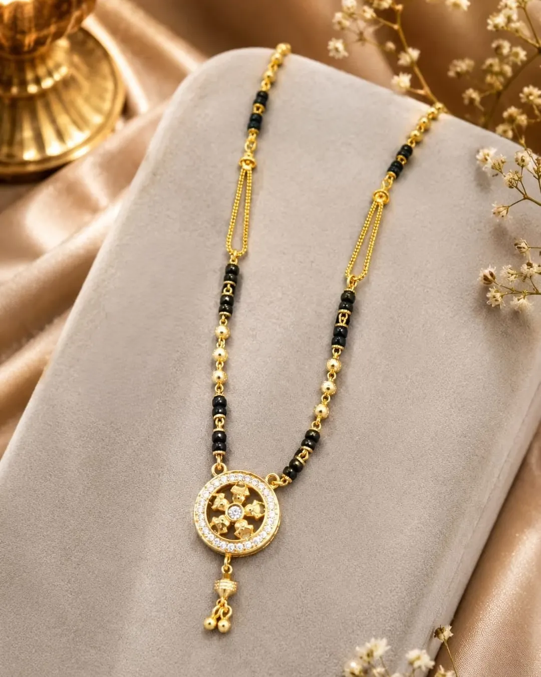 ROYAL BLACK BEAD GOLD PENDANT MANGALSUTRA