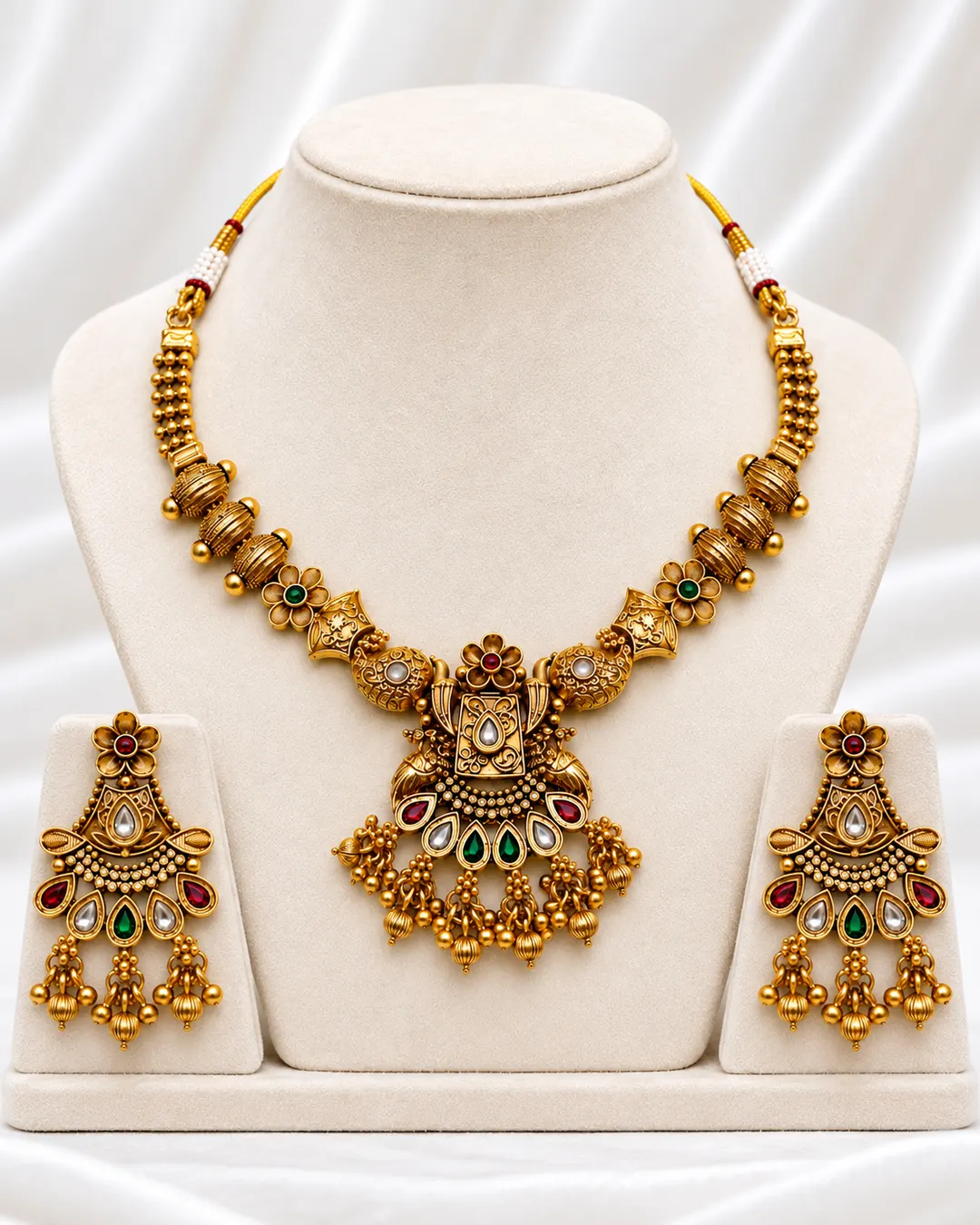 ROYAL ANTIQUE GOLD MULTICOLOR STONE CHOKER NECKLACE & EARRINGS SET