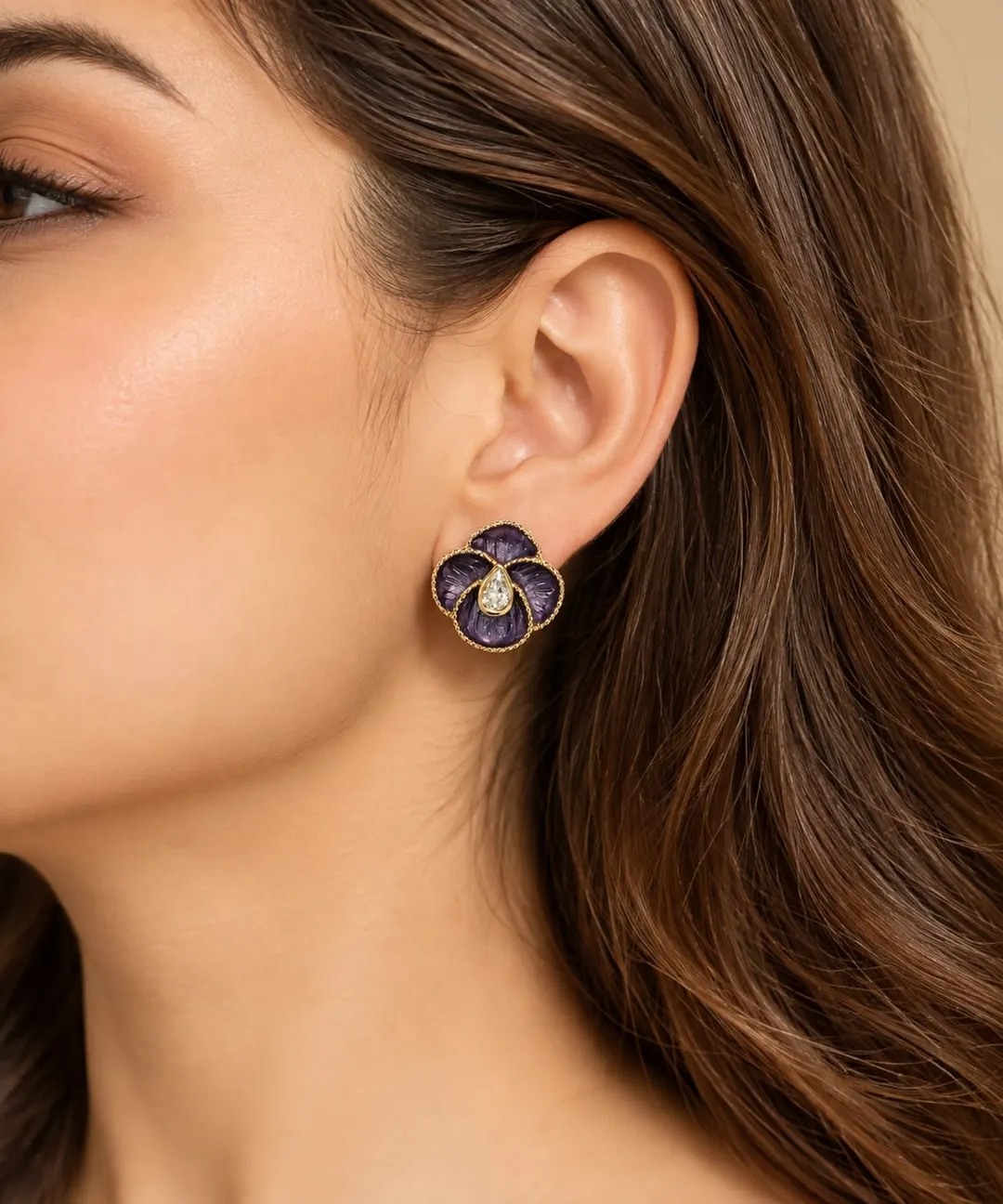PURPLE FLORAL ENAMEL STUD EARRINGS.