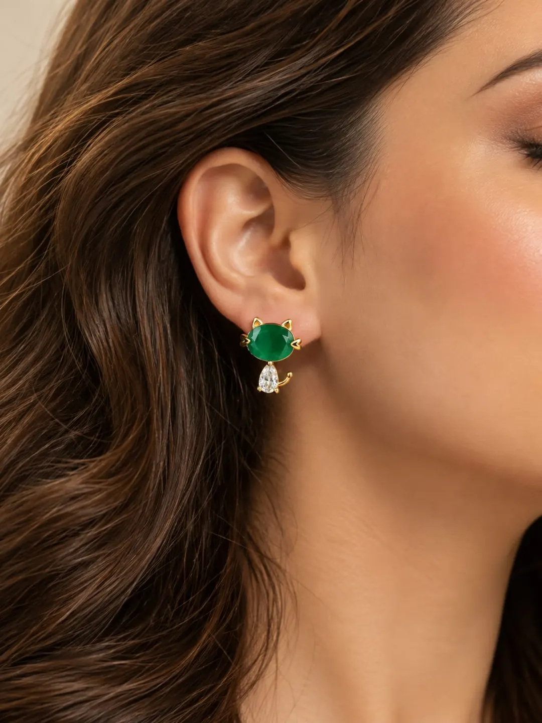 CAT DESIGN GREEN STUD EARRINGS.