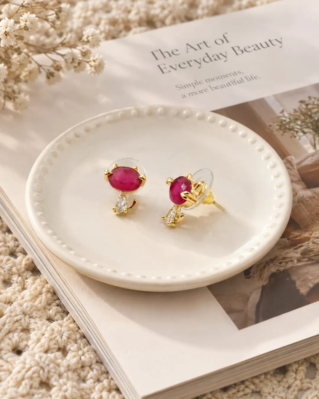 RUBY RED CAT DESIGN STUD EARRINGS