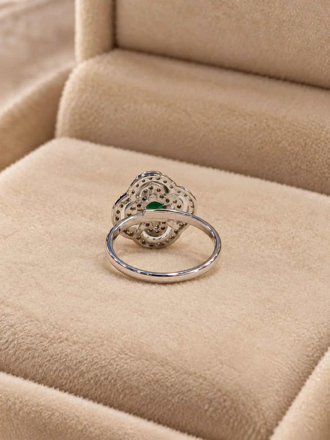 EMERALD GREEN FLORAL HALO SILVER-TONE RING