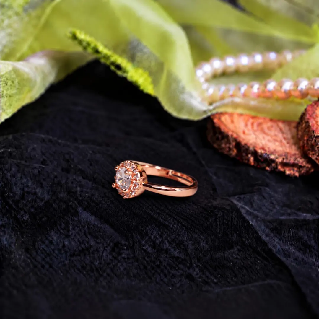 ROSE GOLD ROUND HALO SOLITAIRE RING