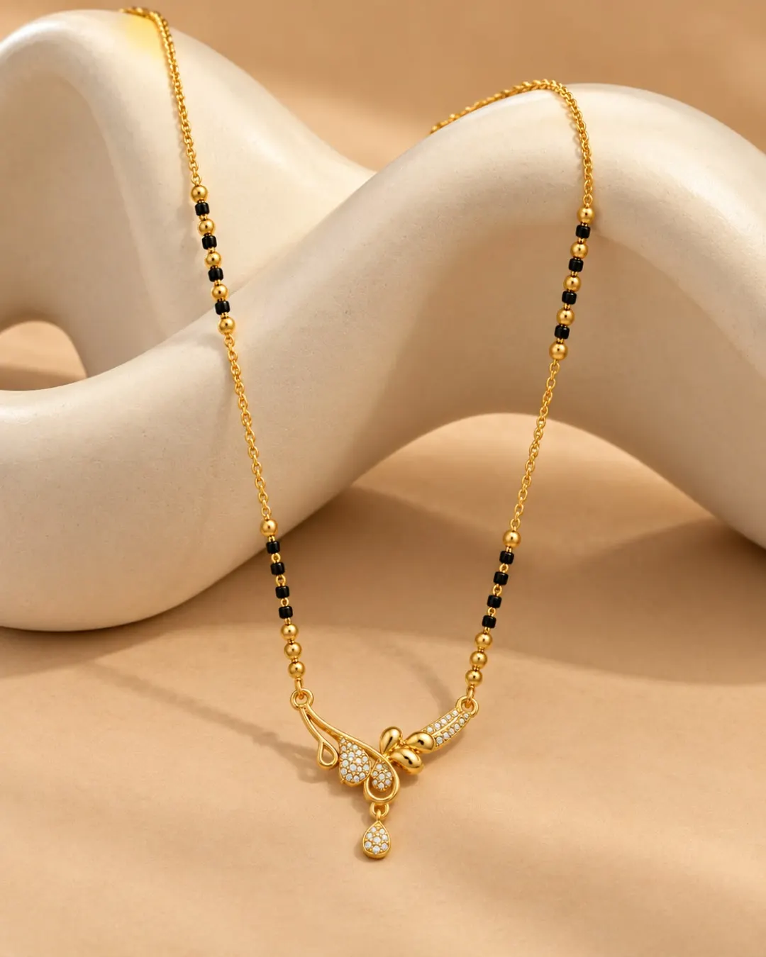 GOLDEN FLORAL DROP MANGALSUTRA