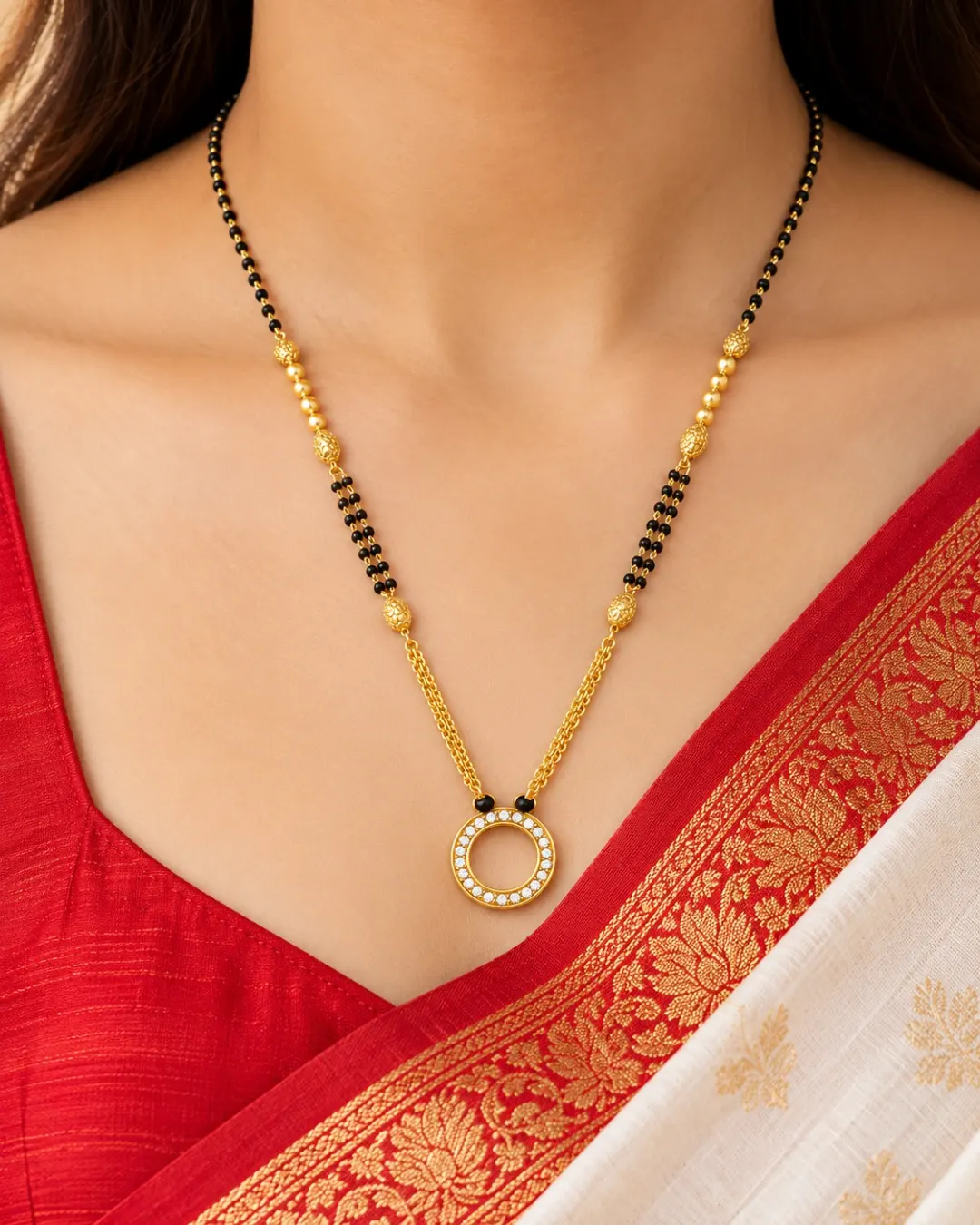 GOLDEN CIRCLE PENDANT MANGALSUTRA
