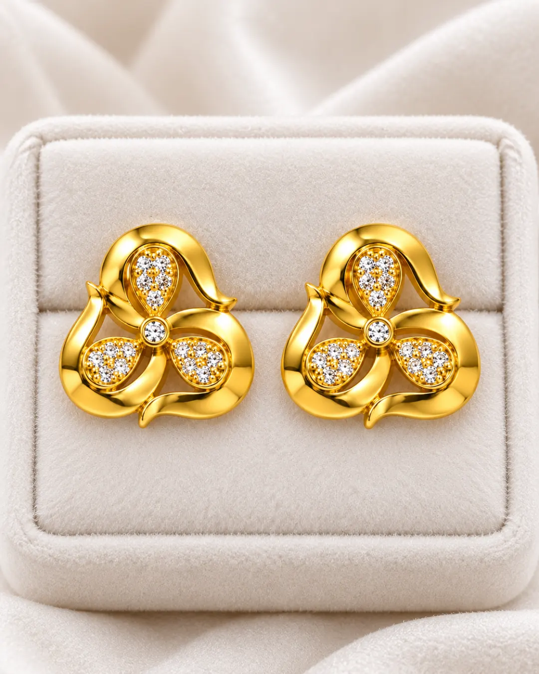 ROYAL FLORAL CRYSTAL STUD EARRINGS