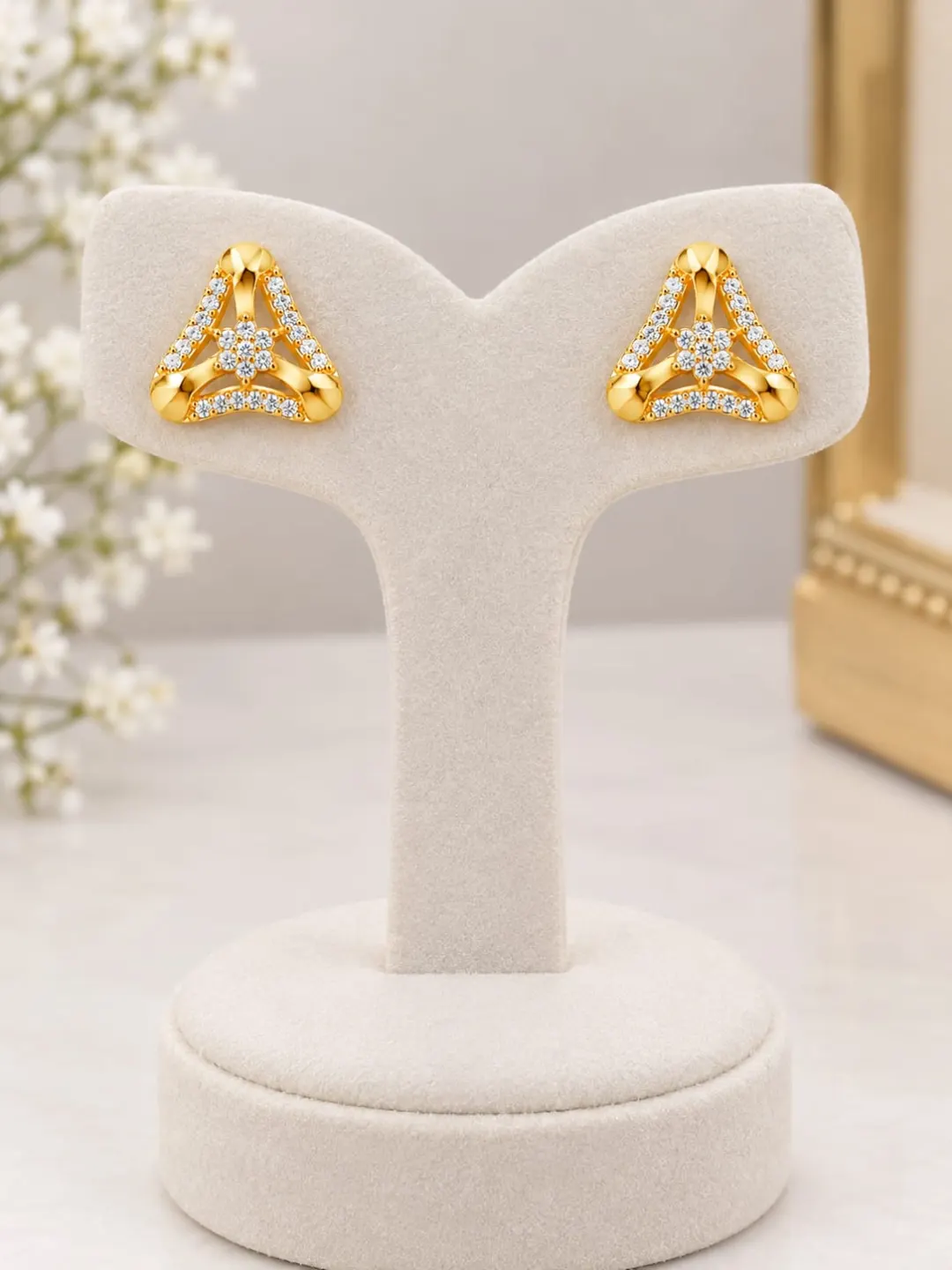 TRIANGLE FLORAL SPARKLE STUD EARRINGS