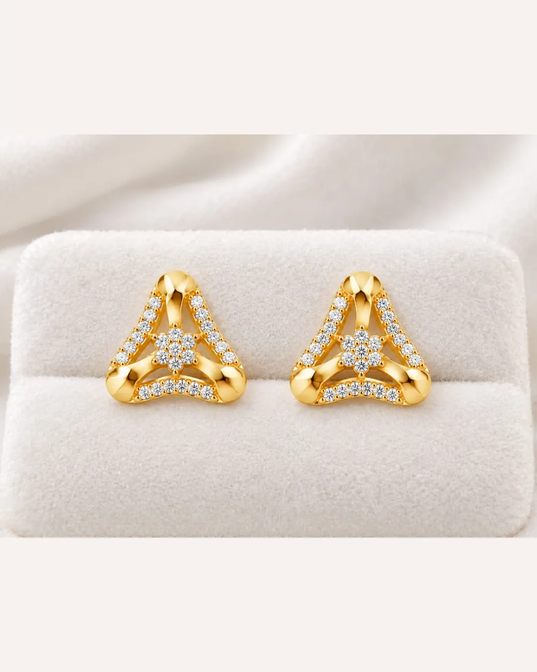 TRIANGLE FLORAL SPARKLE STUD EARRINGS