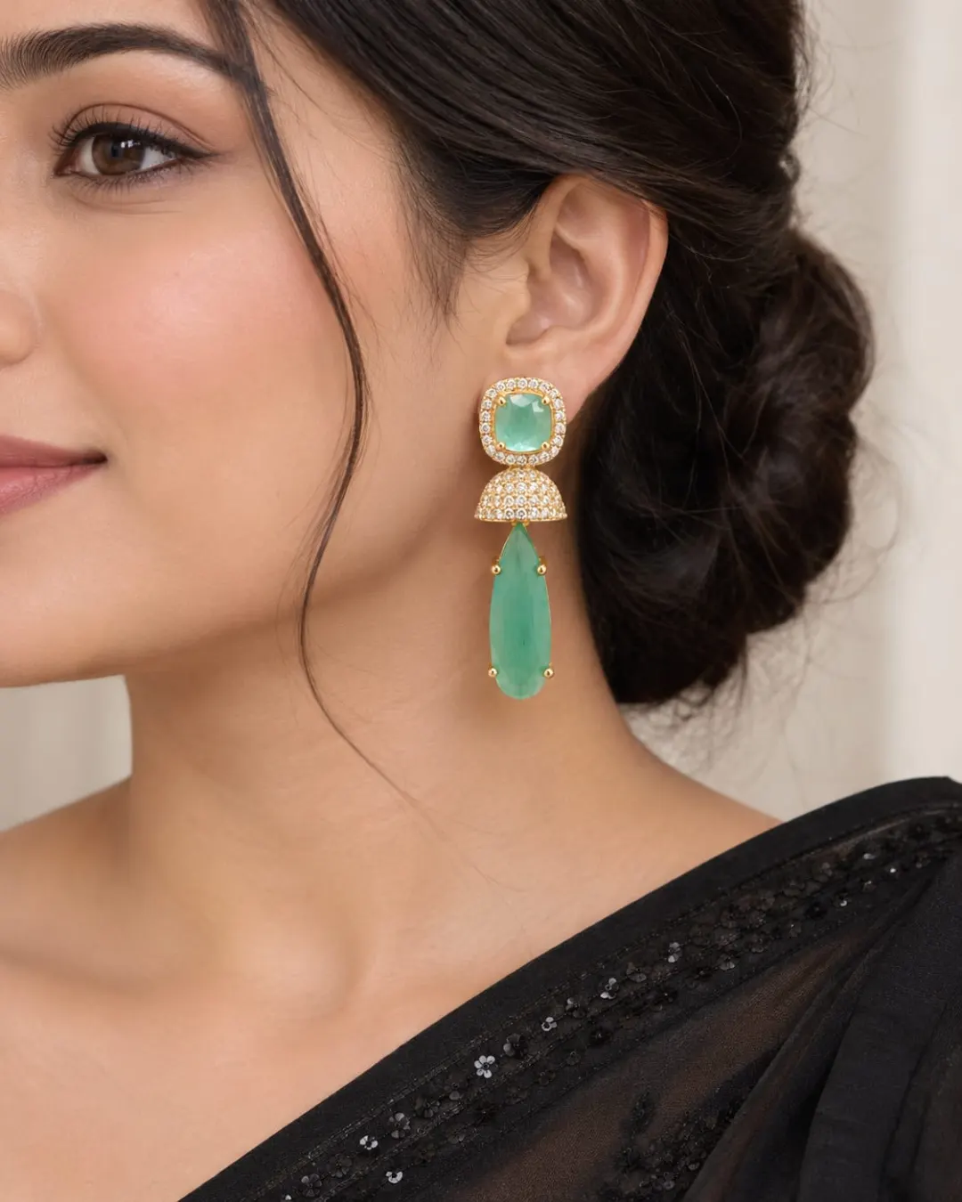 EMERALD GREEN CRYSTAL DROP EARRINGS