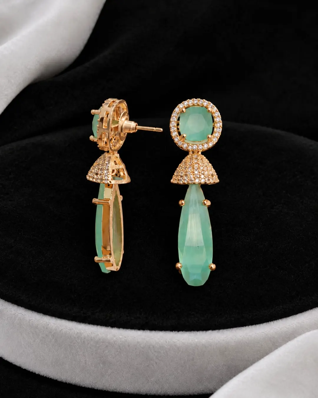 EMERALD GREEN CRYSTAL DROP EARRINGS
