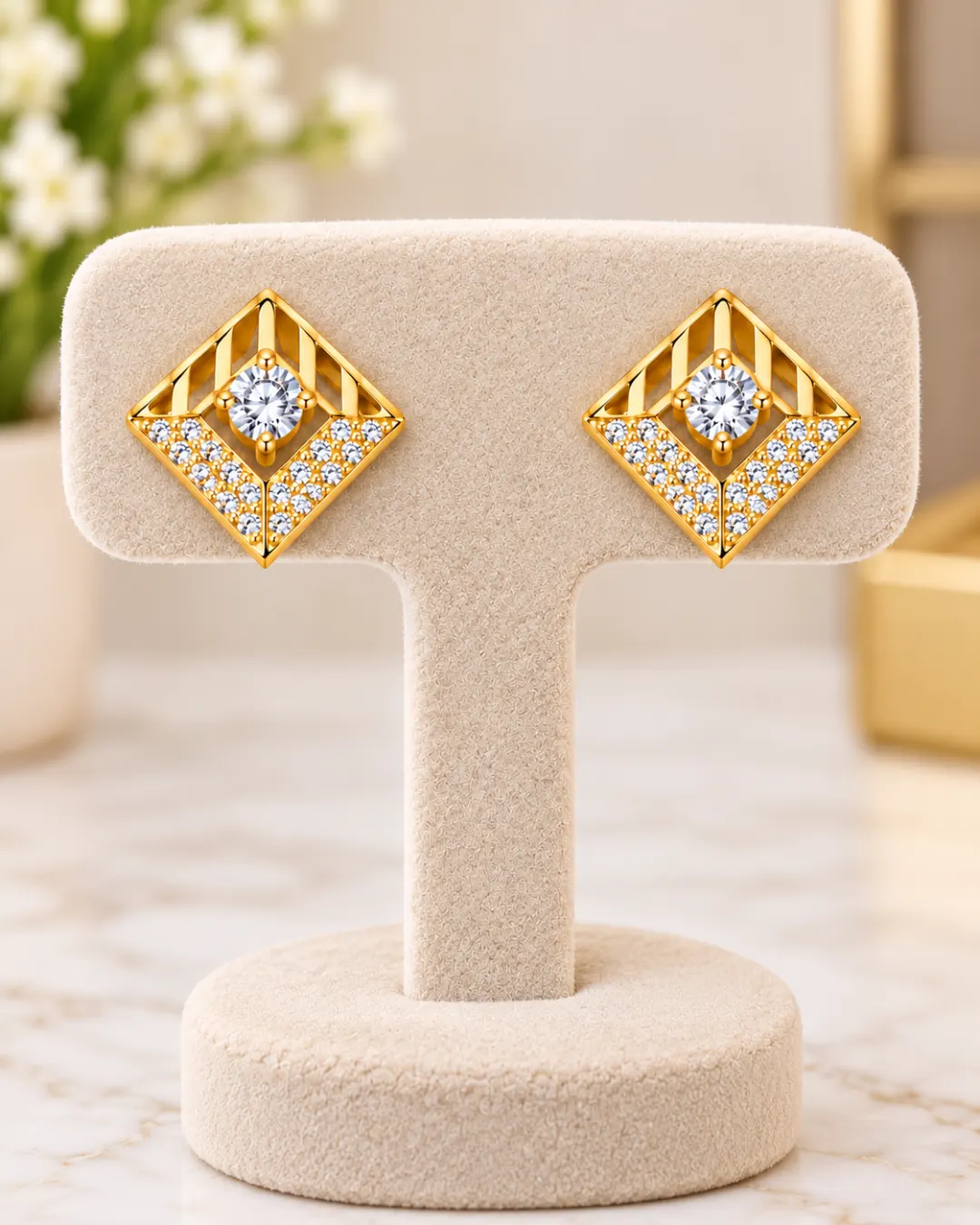 GOLDEN DAIMOND GEOMETRIC SPARKLE STUD EARRINGS